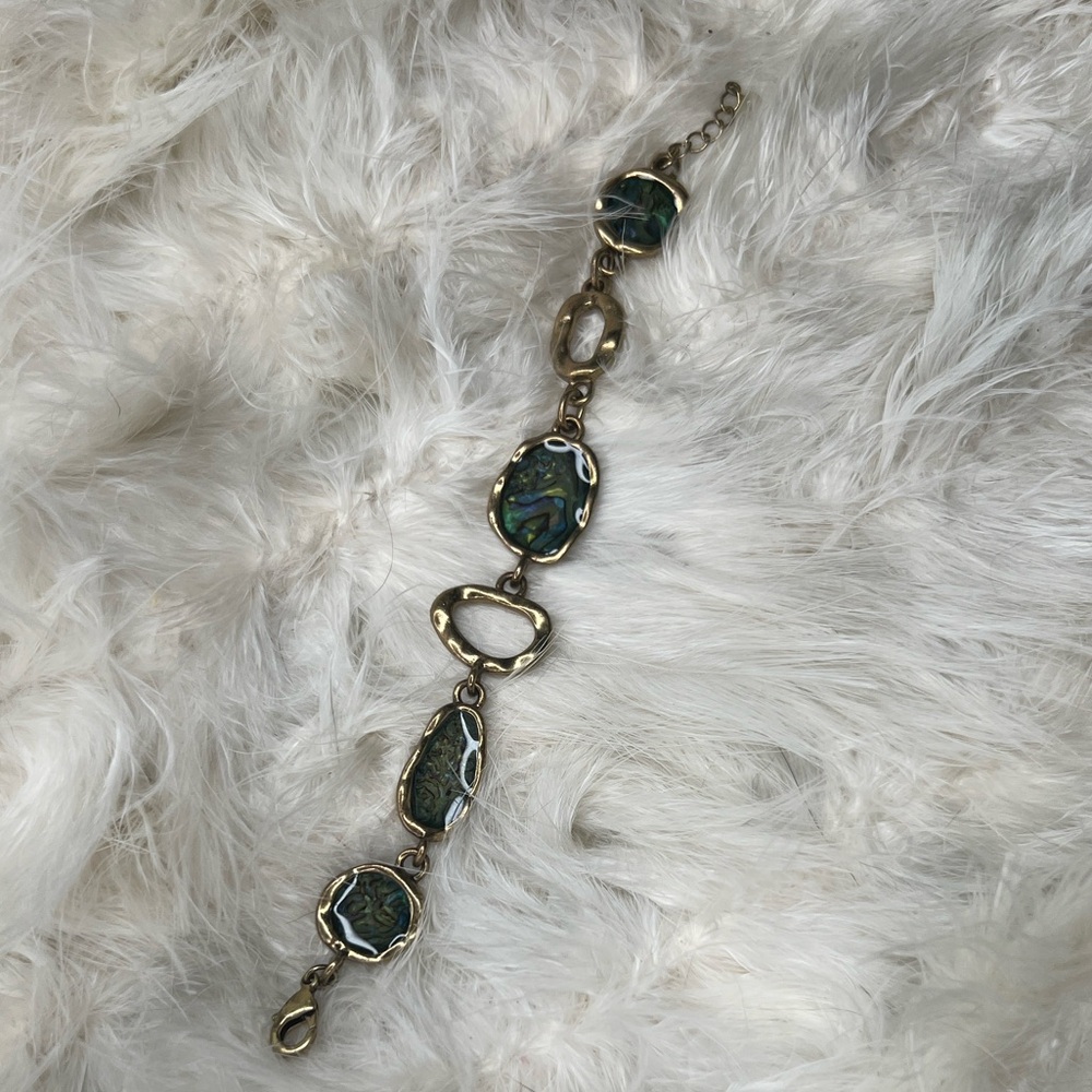 Vintage NRQ Abalone Oil Slick Gold tone Brass Hammered Bracelet Boho New Avon